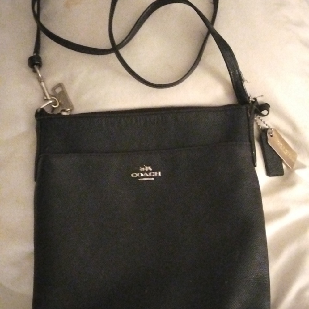 Small Shoulder Bag Burgundy With Adjustable Straps